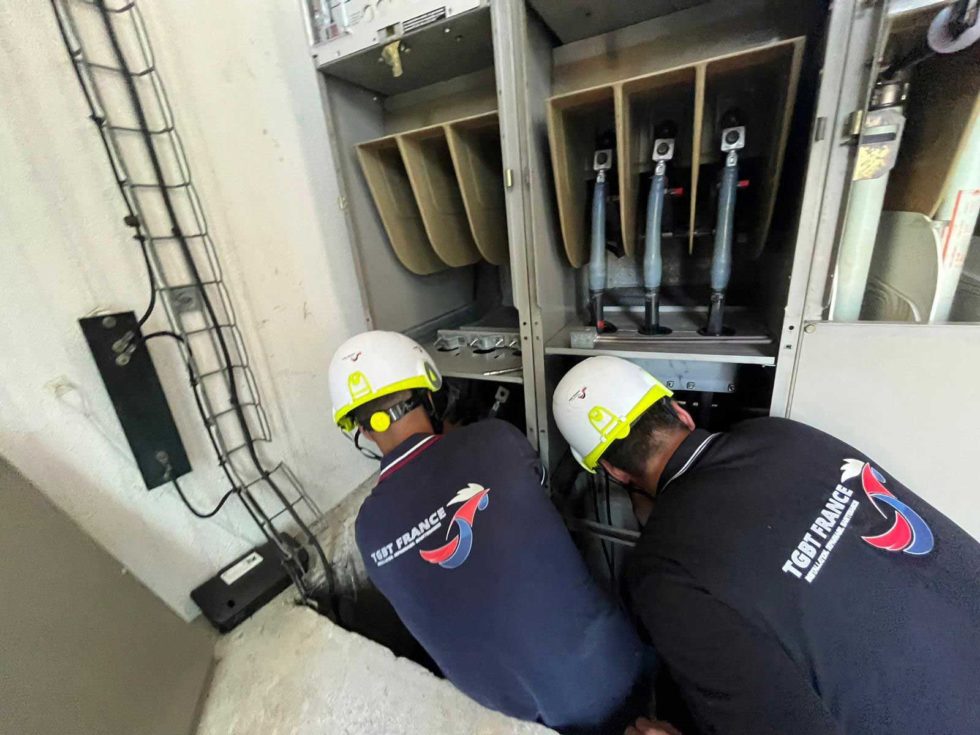 Quelle différence entre courant haute tension et basse tension ? TGBT France