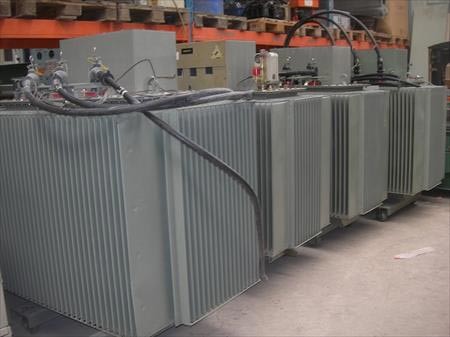 Notre stock est composé d'une centaine de transformateurs haute tension pouvant être loués ou vendus
