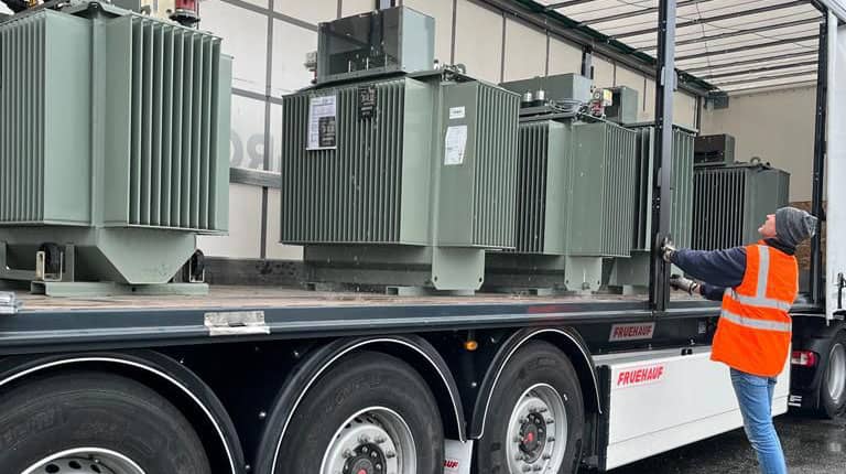 Installation poste haute tension